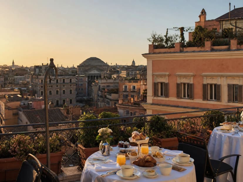 Hotel Campo de Fiori — уютный стильный отель в центре Рима с rooftop terrace и warm city mood