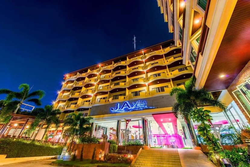 Dancenter Luxury Underwater World Pattaya