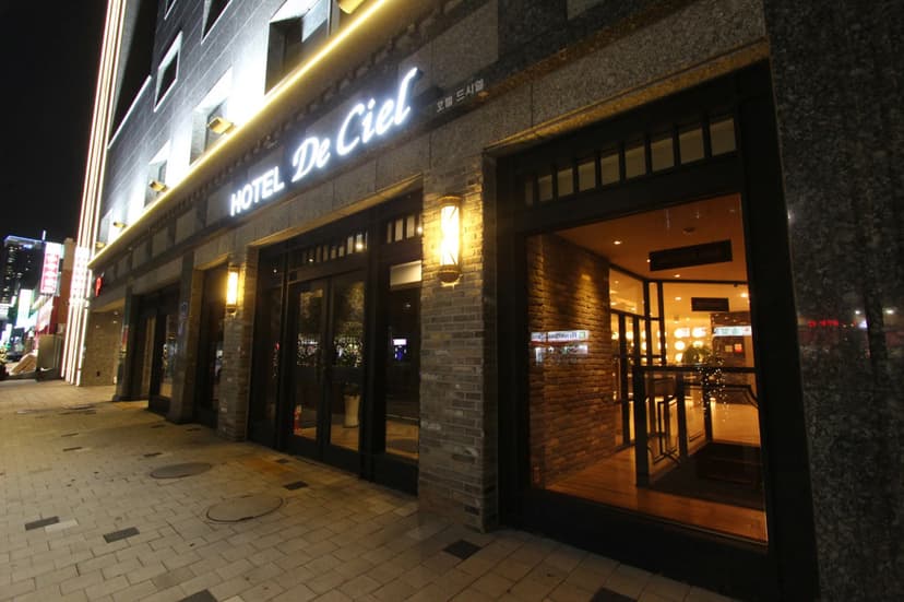 Hotel De Ciel