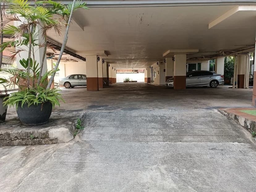 Grand View Condominia