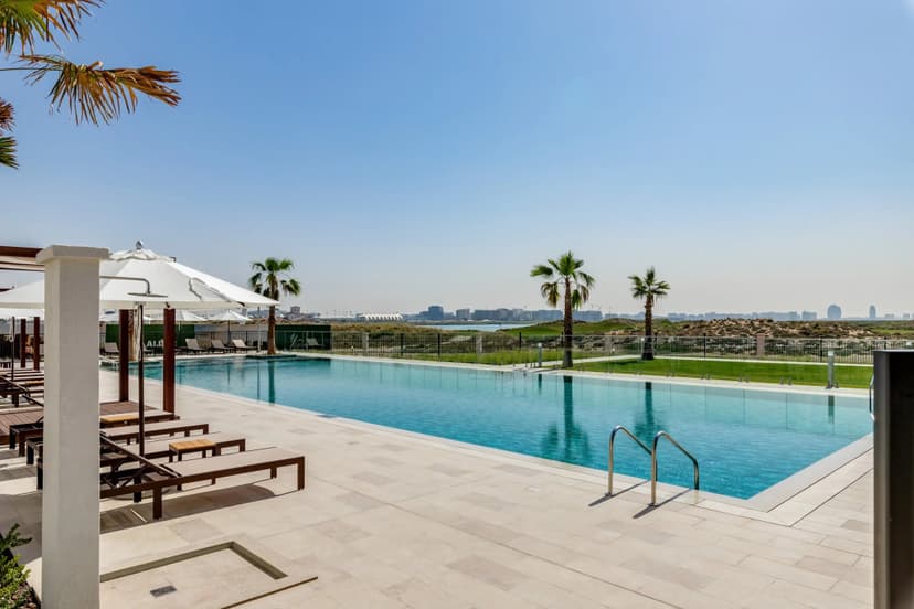 Апарт-отельGlobalStay Yas Island Apartments near Yas Waterworld Abu Dhabi