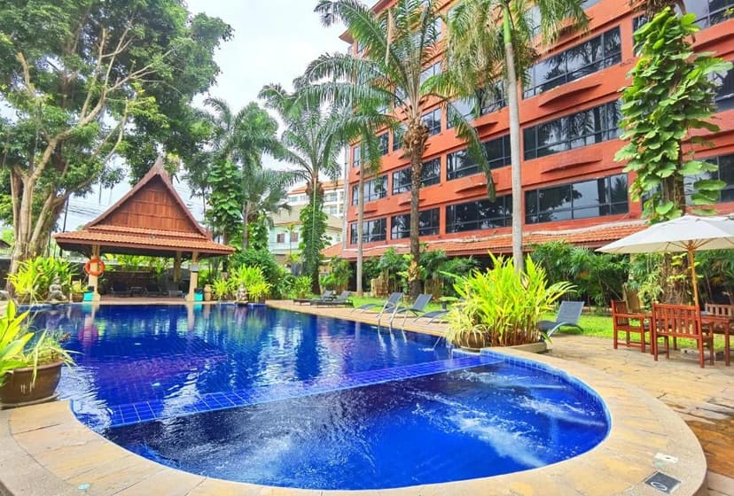 Отель Nova Park Hotel Pattaya