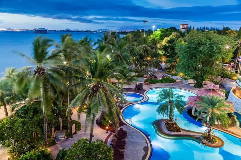 Отель Cholchan Pattaya Beach Resort