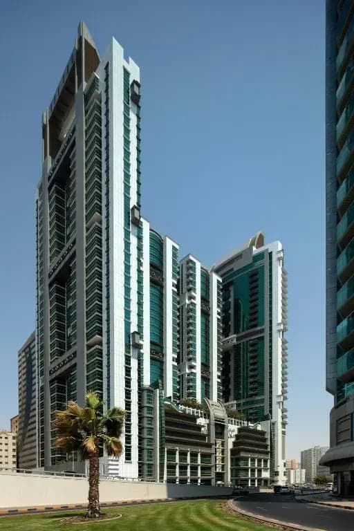 Отель Four Points by Sheraton Sharjah