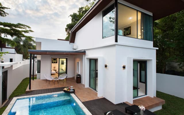 Курортный отель Nariya Bayfront Phuket — Пхукет