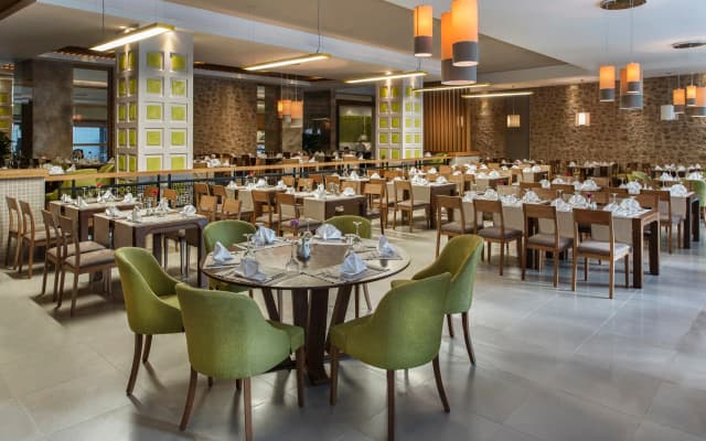 Aska Lara Resort & Spa Hotel — Анталья