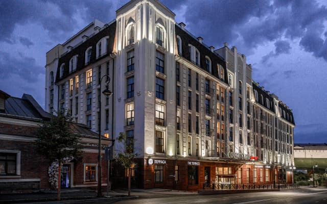 Отель Cort Inn Казань Кремль (ex Courtyard by Marriott) — Казань