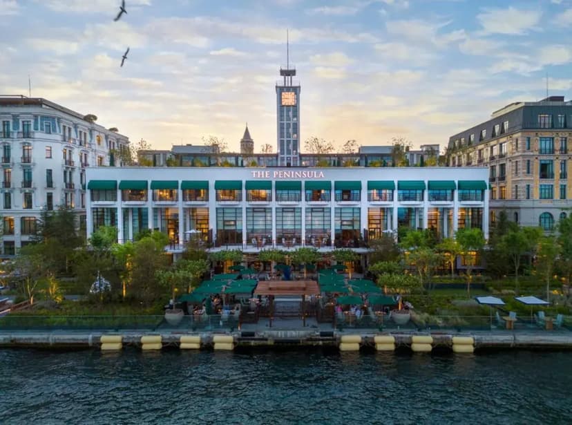 The Peninsula Istanbul — отель 5★ на набережной Босфора в Каракёе